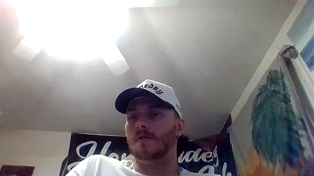 TallHungandCloudy69 online show from March 17, 11:02 am