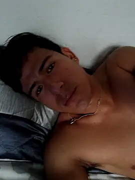 Snapshot of m6RXZ chatting on March 11, 8:15 pm m6RXZ online show from March 11, 8:15 pm