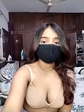 Snapshot of Ishaa_22 chatting on April 5, 9:39 am Ishaa 22 online show from April 5, 9:39 am