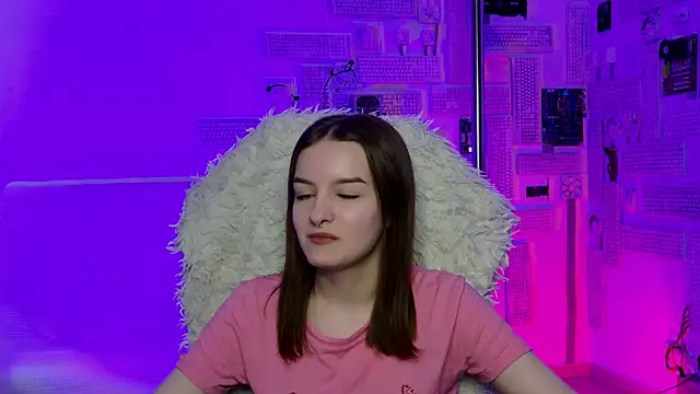 Snapshot of KellieBanshe chatting on May 15, 8:21 am KellieBanshe online show from May 15, 8:21 am