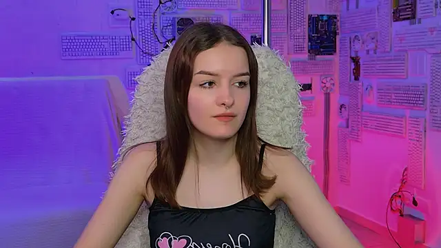 Snapshot of KellieBanshe chatting on June 11, 8:12 am KellieBanshe online show from June 11, 8:12 am