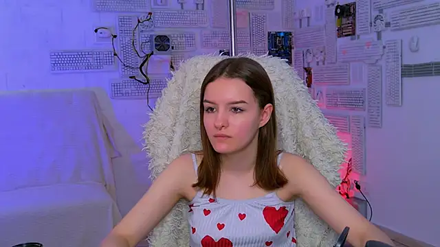 Snapshot of KellieBanshe chatting on June 19, 4:39 am KellieBanshe online show from June 19, 4:39 am