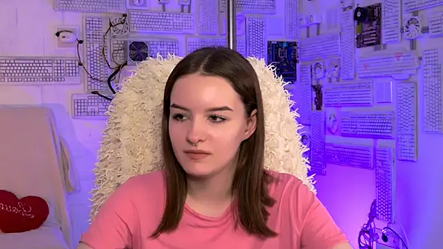 Snapshot of KellieBanshe chatting on July 23, 8:12 am KellieBanshe online show from July 23, 8:12 am