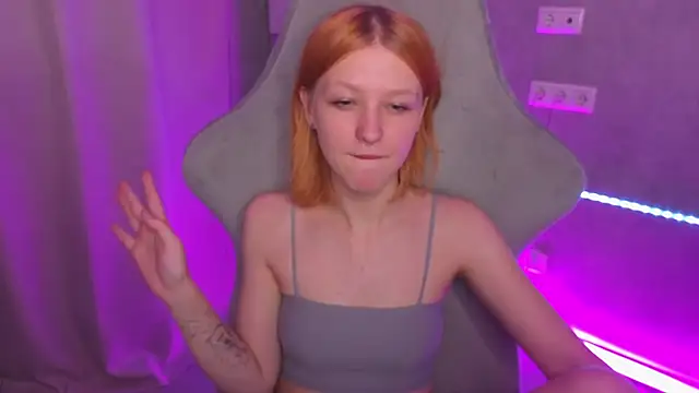 Emma Dusk online show from June 9, 1:06 am