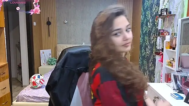 Snapshot of KatarinaHeaven chatting on June 18, 6:45 pm KatarinaHeaven online show from June 18, 6:45 pm