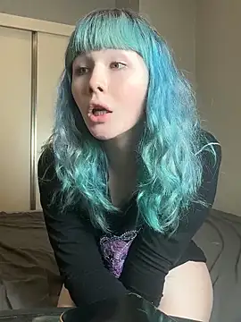 Snapshot of AlexaGudz chatting on May 12, 9:01 pm AlexaGudz online show from May 12, 9:01 pm