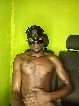 Snapshot of StrongEbonyDick chatting on May 9, 2:39 am StrongEbonyDick online show from May 9, 2:39 am