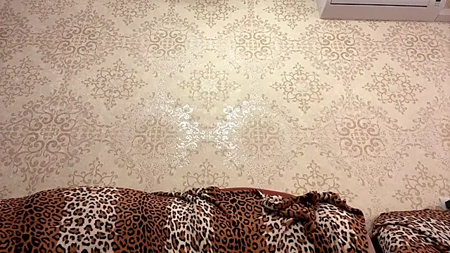 AlmaBrigs online show from March 11, 2:01 pm