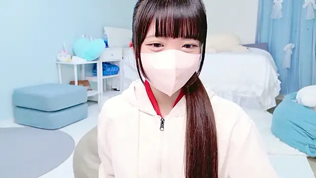 Snapshot of Hime_na chatting on June 5, 12:00 pm Hime na online show from June 5, 12:00 pm