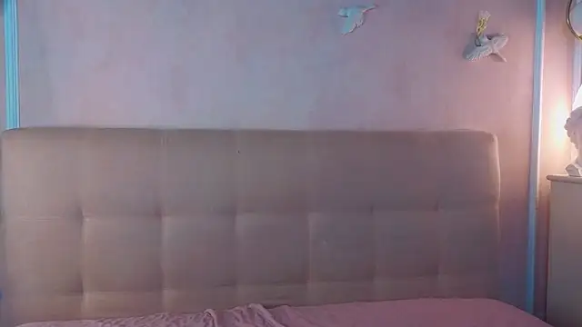 Snapshot of JenniferCamprell chatting on May 1, 6:23 pm JenniferCamprell online show from May 1, 6:23 pm