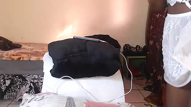 Snapshot of Moiii_Lekker_Meddei chatting on July 22, 7:33 am Moiii Lekker Meddei online show from July 22, 7:33 am