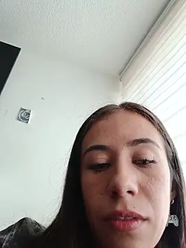 Snapshot of dafneblase chatting on May 23, 12:20 pm dafneblase online show from May 23, 12:20 pm