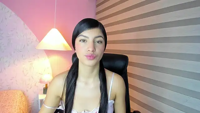 Snapshot of LILY_BRM chatting on May 15, 8:49 pm LILY BRM online show from May 15, 8:49 pm