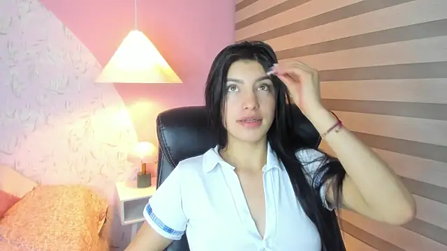 Snapshot of LILY_BRM chatting on June 11, 12:32 am LILY BRM online show from June 11, 12:32 am