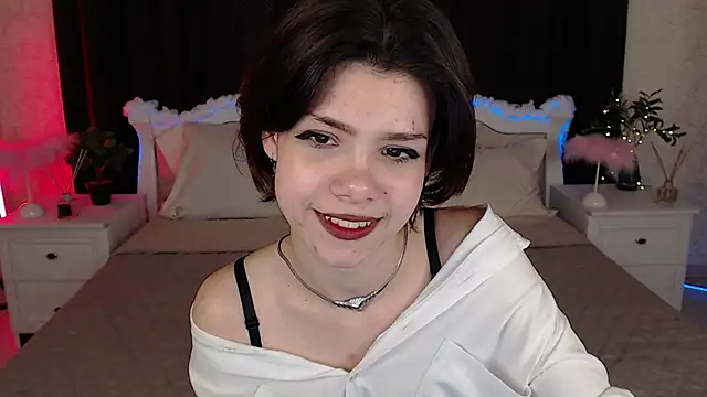 Snapshot of llittle-peachh chatting on March 15, 12:22 pm llittle-peachh online show from March 15, 12:22 pm