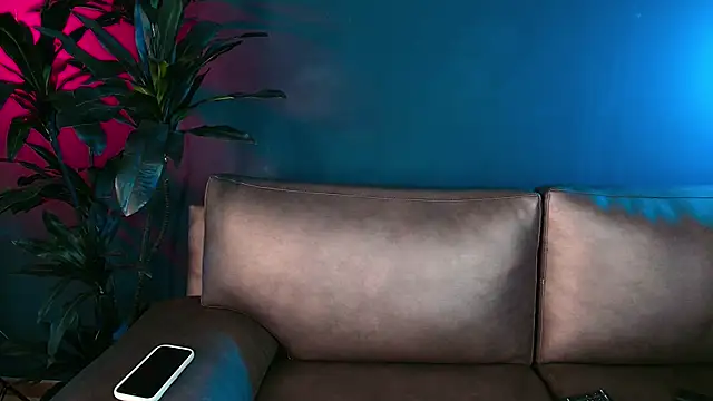 Velvet C4k3 online show from March 17, 9:18 pm