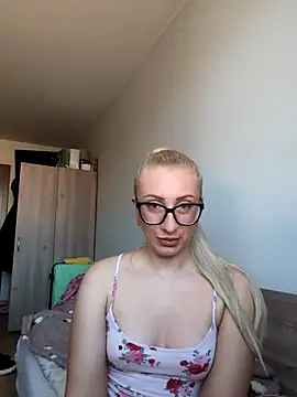 malinalli a online show from March 3, 1:39 pm