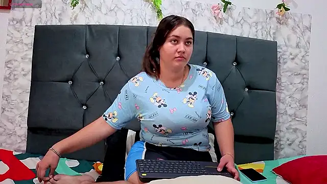 Mikaellaginx online show from March 17, 4:10 pm