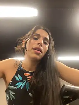Snapshot of sweetwanda chatting on May 21, 5:31 pm sweetwanda online show from May 21, 5:31 pm