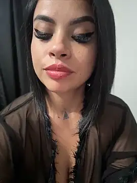 Snapshot of AriannaSmyth chatting on June 16, 11:13 am AriannaSmyth online show from June 16, 11:13 am