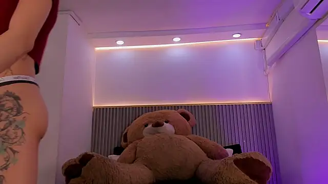ashvalentine  online show from July 29, 2:32 am