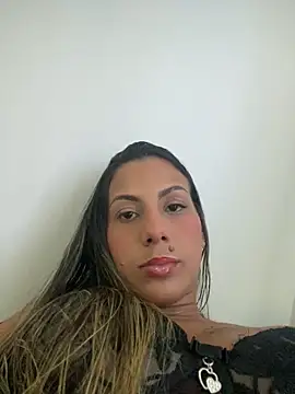 kifanyy online show from May 1, 7:29 pm