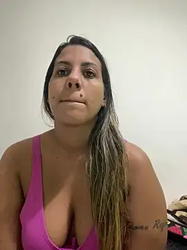 Snapshot of kifanyy chatting on June 25, 7:24 am kifanyy online show from June 25, 7:24 am