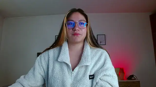 samanthachop online show from June 19, 1:26 pm