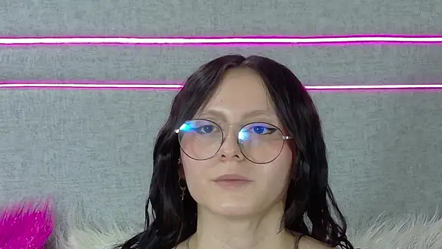 Naomimolie online show from July 15, 5:51 pm