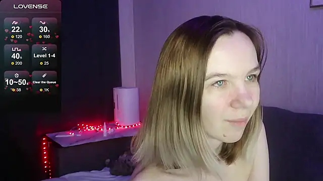 Snapshot of MaryHanter chatting on March 20, 3:22 am MaryHanter online show from March 20, 3:22 am