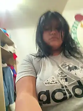 lunaluxe7 online show from March 3, 8:15 pm