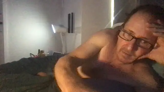 MrBombasticxxx online show from May 4, 11:01 pm