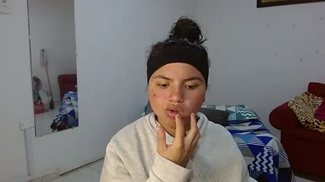 Snapshot of kimmyfuckass chatting on June 17, 12:18 pm kimmyfuckass online show from June 17, 12:18 pm