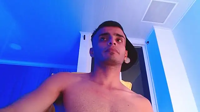 Snapshot of Bad_Boy_Carter69 chatting on May 31, 4:42 am Bad Boy Carter69 online show from May 31, 4:42 am