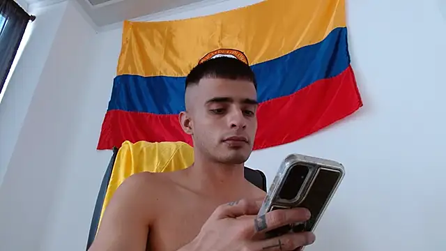 Snapshot of Bad_Boy_Carter69 chatting on June 20, 10:01 pm Bad Boy Carter69 online show from June 20, 10:01 pm