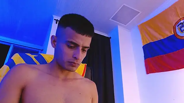 Snapshot of Bad_Boy_Carter69 chatting on July 16, 2:39 am Bad Boy Carter69 online show from July 16, 2:39 am