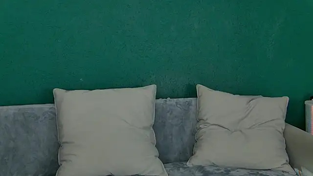 Snapshot of SkinnyNatty chatting on June 23, 3:59 am SkinnyNatty online show from June 23, 3:59 am