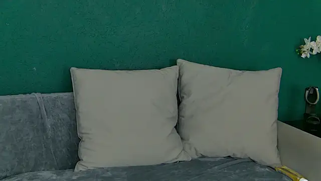 Snapshot of SkinnyNatty chatting on July 27, 3:46 am SkinnyNatty online show from July 27, 3:46 am
