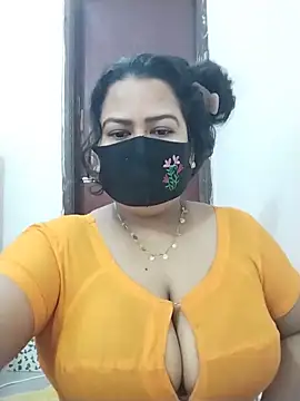 Snapshot of Star--Girl chatting on June 6, 12:49 am Star--Girl online show from June 6, 12:49 am