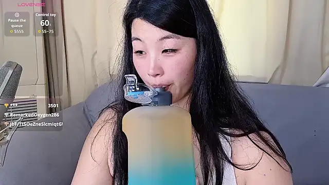 Tavie1744 online show from June 5, 7:03 am