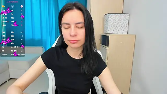 Horny  Nikki online show from July 23, 9:51 am