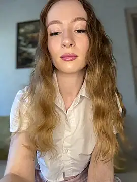 Little Candy 18 online show from May 7, 5:13 am