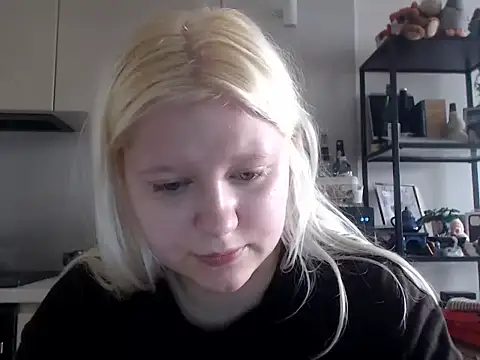 Snapshot of LenaSecret19 chatting on July 7, 5:43 am LenaSecret19 online show from July 7, 5:43 am