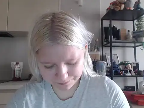 Snapshot of LenaSecret19 chatting on July 13, 5:43 am LenaSecret19 online show from July 13, 5:43 am