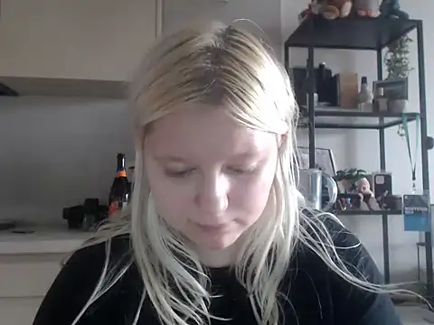Snapshot of LenaSecret19 chatting on July 28, 5:47 am LenaSecret19 online show from July 28, 5:47 am