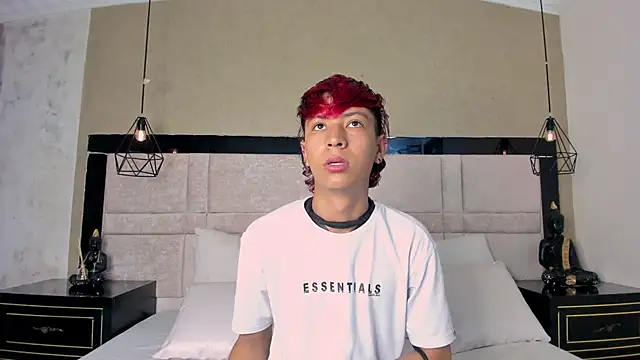 ChritianDowney online show from March 17, 3:33 am