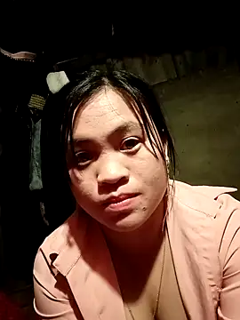 Snapshot of Mayxinh_love chatting on March 12, 10:10 am Mayxinh love online show from March 12, 10:10 am