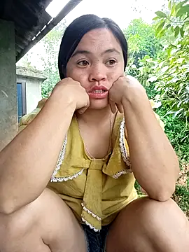 Snapshot of Mayxinh_love chatting on March 28, 12:10 am Mayxinh love online show from March 28, 12:10 am