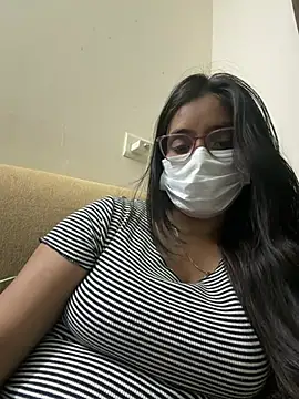 nikki catz online show from March 14, 11:43 pm