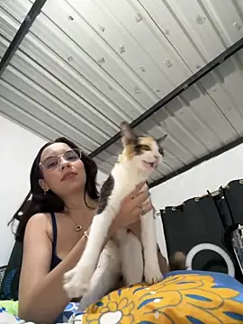 Nicole Cute04 online show from May 24, 3:22 am